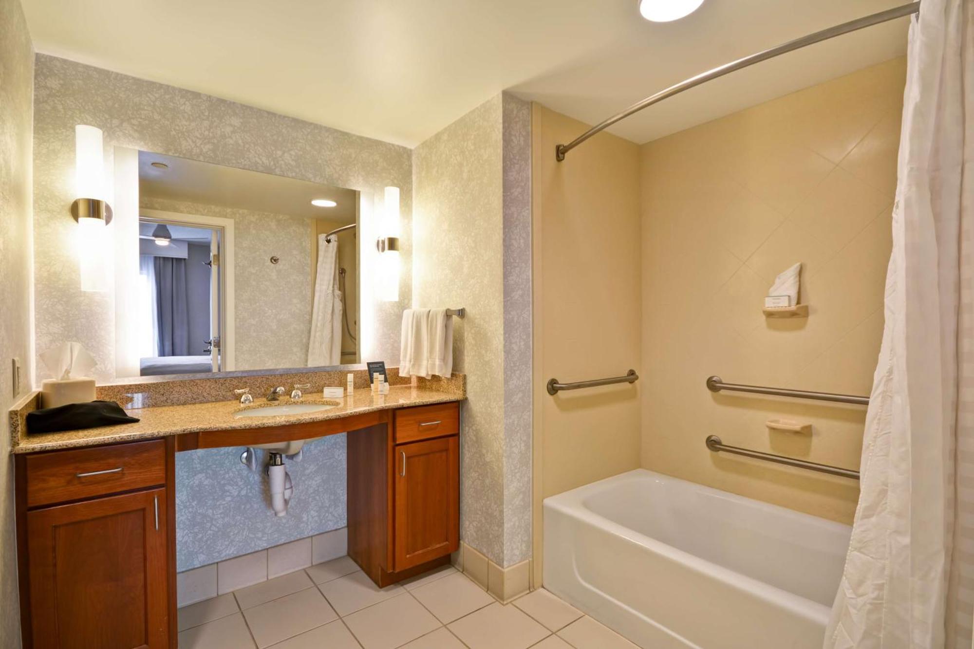 The Homewood Suites By Hilton Ithaca Exteriér fotografie