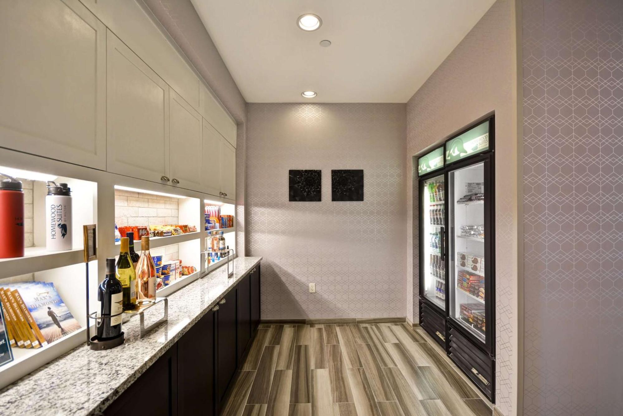 The Homewood Suites By Hilton Ithaca Exteriér fotografie