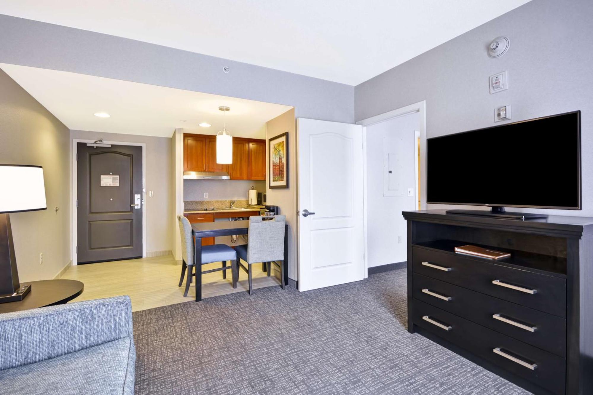 The Homewood Suites By Hilton Ithaca Exteriér fotografie